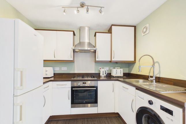 68 Hyde Park Road, Kingswood, East Riding Of Yorkshire photo 3