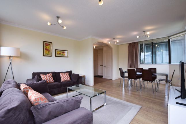 Thumbnail Flat to rent in Birley Lodge, Acacia Road, London