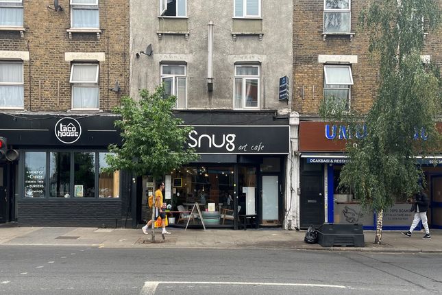 Retail premises to let in Green Lanes, Harringay, London