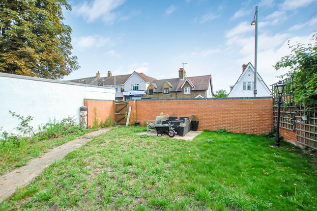 Semi-detached house for sale in Somerset Way, Iver