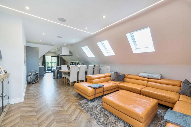 7 Mera Heights, 4 Church Road, Kenley photo 2
