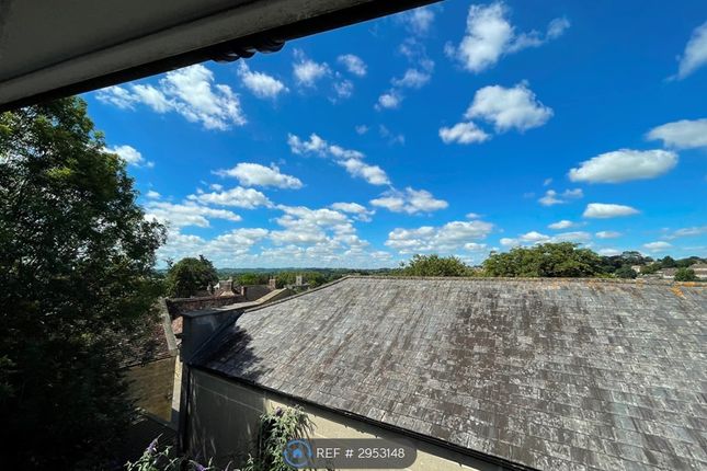Flat  Thorn House, North Street, Wincanton photo 2