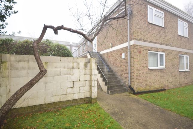 Flat to rent in Bredhurst Road, Rainham, Gillingham