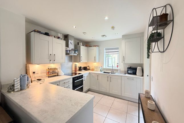 16 Granary Way, Scarborough photo 3