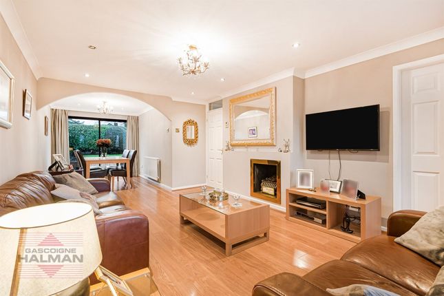 3 Hallwood Road, Wilmslow photo 2
