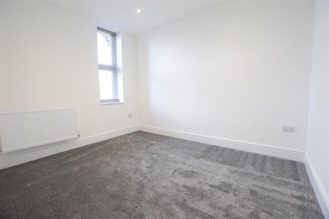 Apt 9 Bedroom.Jpg
