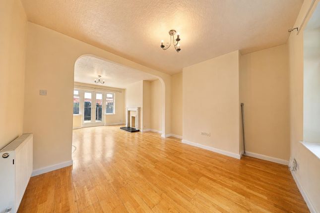 247, Victoria Avenue, Hull photo 2