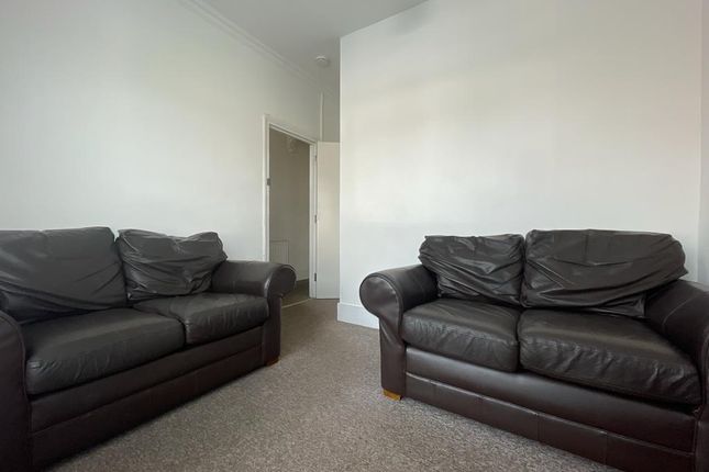 Terraced house to rent in Hastings Road, Brighton