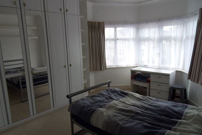 12, Albert Road, Harrow photo 4