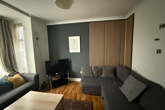 Cann Hall Road, Leytonstone photo 5