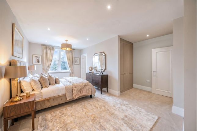 3, Bilbrooke Gardens, Whetstone photo 4