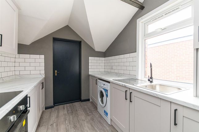 Helmsley Road, Newcastle Upon Tyne photo 3
