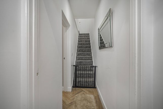 29, Stanley Street, Caerphilly photo 3