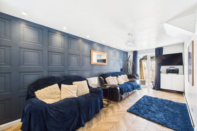 340, Innsworth Lane, Gloucestershire photo 3