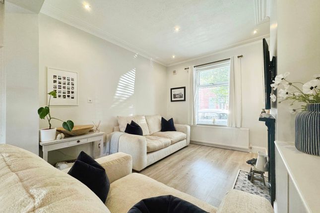 20, Hazelbank Avenue, Withington photo 4
