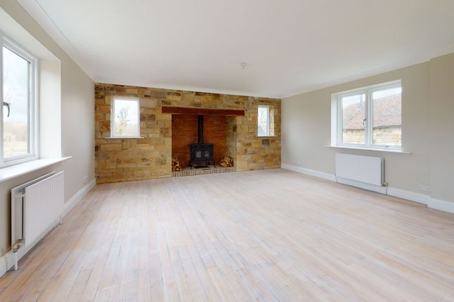 Barn conversion to rent in Tylers Lane, Horney Common