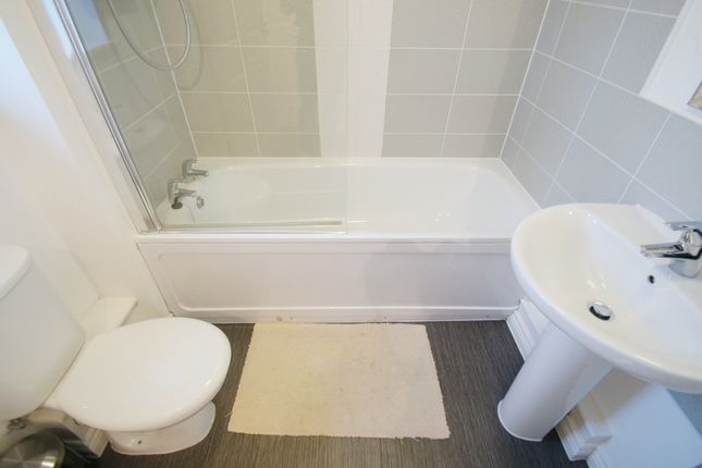 11, Gibraltar Close, Coventry photo 5