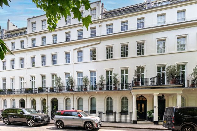 Flat E, 33, Eaton Square, London photo 5