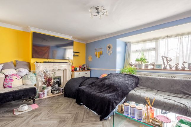 13 Elmfield Court, Wickham Street, Welling photo 3