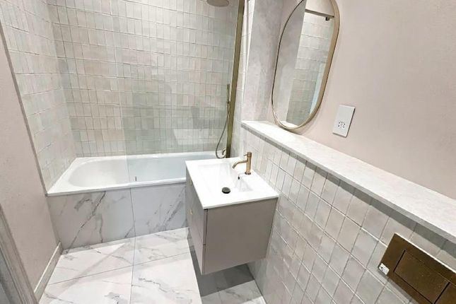 502 Hoe Street, London photo 5