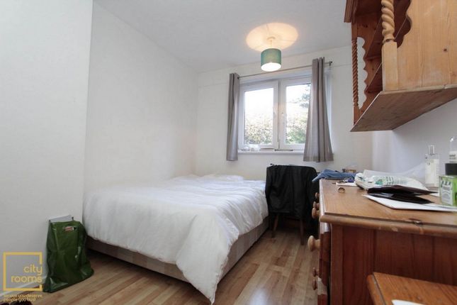 Room To Rent In Donegal House Cambridge Heath Road Bethnal