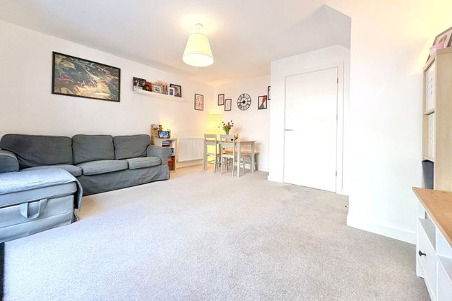 15, Baker Oats Drive, Farnham photo 3