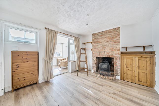 6, Albert Row, Sherborne photo 2