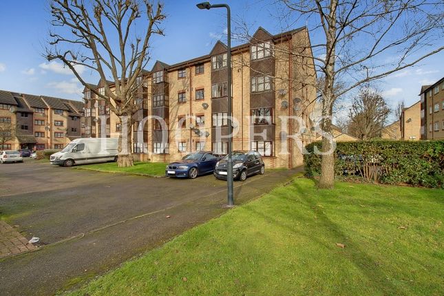 2-bed flat on 8, Swallow Drive, London, £260,000