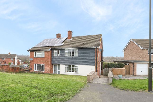 2-bed house on 95 Cuttholme Road, Chesterfield, £200,000