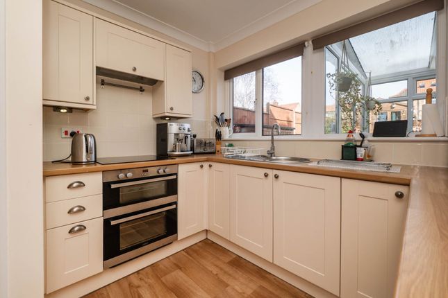 25, Priory Road, Sheringham photo 3