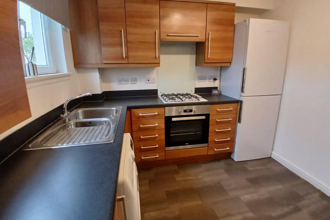 Flat 1, 3 McCormack Place, Larbert, FK5 4TU, Larbert photo 4