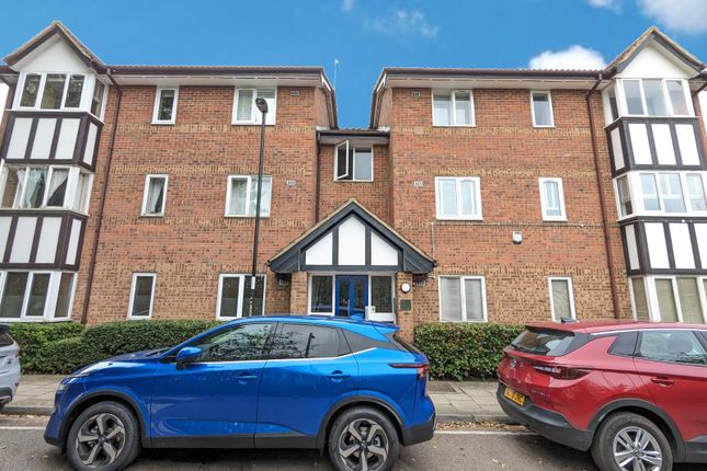 Thumbnail Flat for sale in Barrow Court, Catford, London