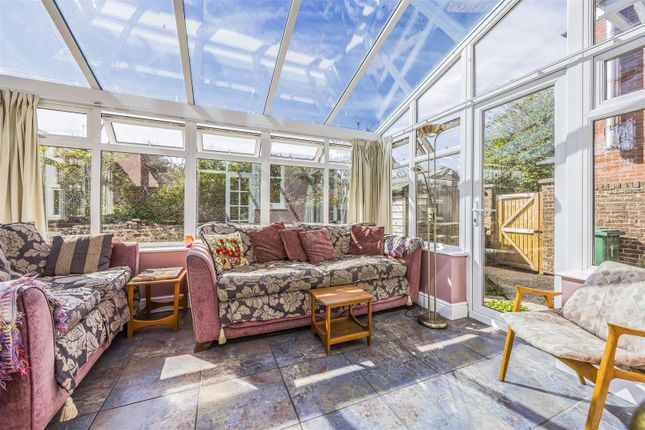 18, Cawley Road, Chichester photo 2