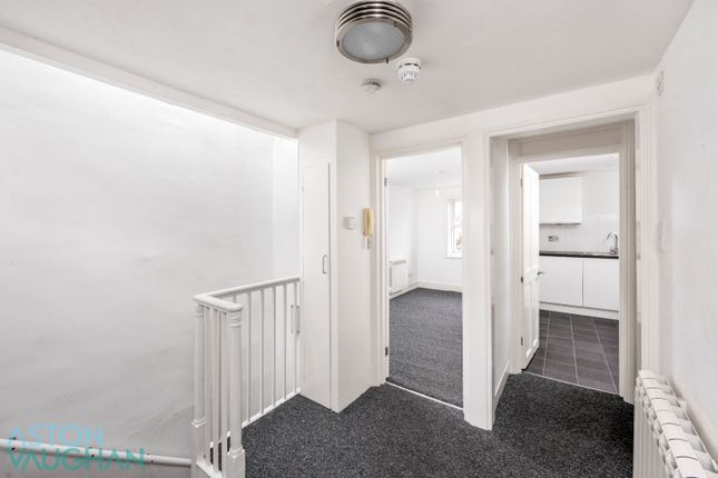 Flat 6, 132 Marine Parade, East Sussex photo 4
