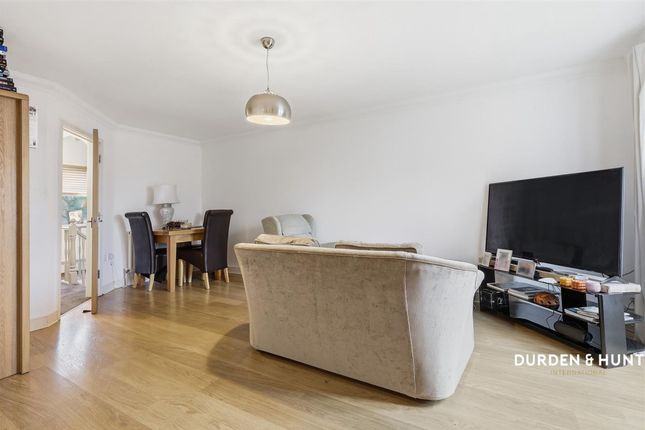 1 Queens Terrace Epping Road, Ongar photo 3