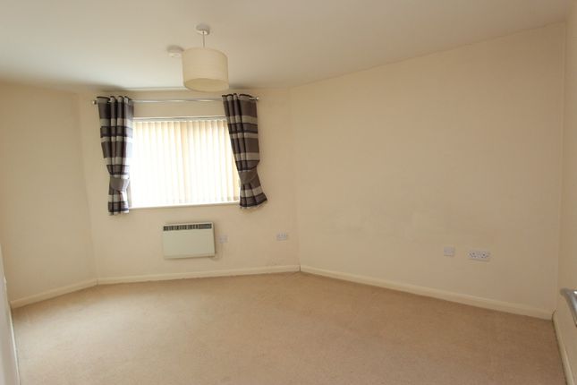 Commodore Court, Nottingham photo 4