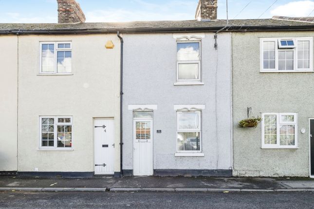 2-bed terraced on Wennington Road, Rainham, £300,000