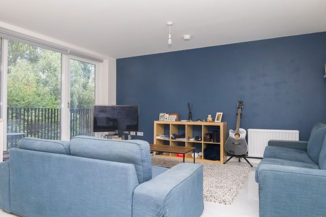 Flat 2/3 65 Richmond Park Terrace Glasgow G5 0DY, Glasgow photo 3