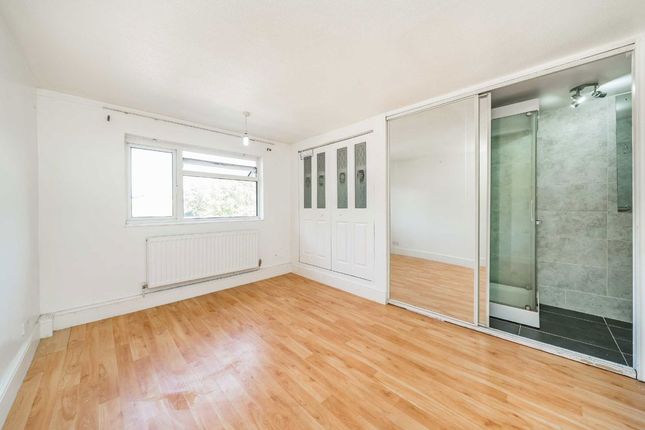 6, Hemswell Drive, London photo 5