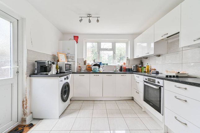 Thumbnail Property to rent in Priolo Road, Charlton, London