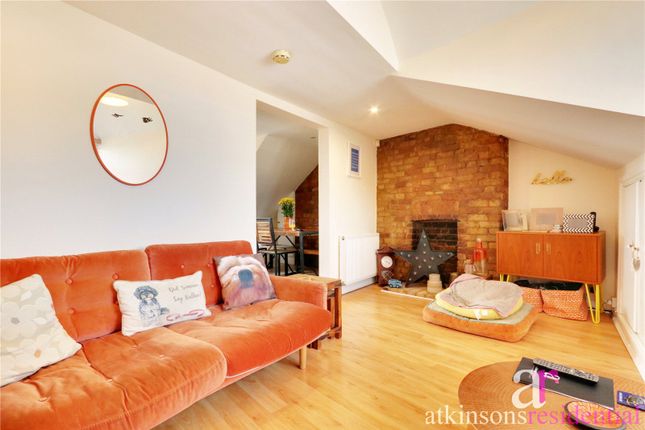 Flat for sale in Lancaster Road, Enfield, Middlesex