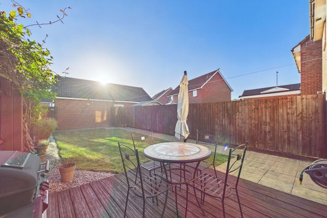 51, Clarendon Road, Dunmow photo 3