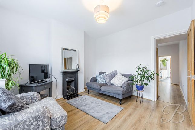 10, Mansfield Road, Mansfield photo 3