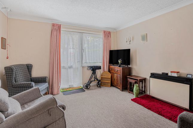 13, Homedell House, Harpenden photo 4