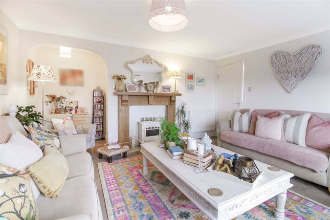 5, Brownside Grove, Glasgow photo 4