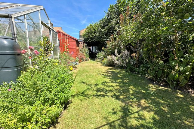 50, Romsey Avenue, Fareham photo 4