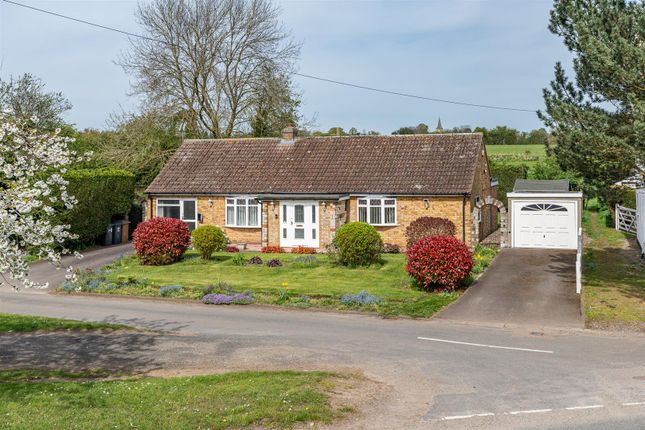 Thumbnail Detached bungalow for sale in Datchworth Green, Datchworth, Knebworth