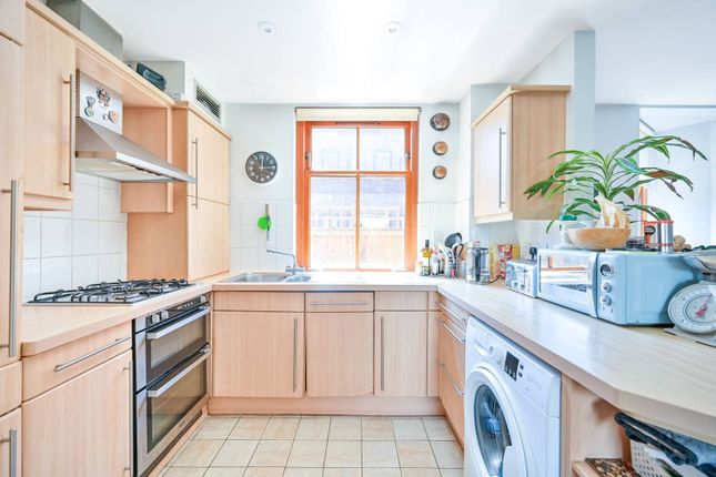 Flat for sale in Lower Square, Old Isleworth, Isleworth
