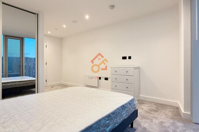 1 Trinity Way, Manchester photo 4