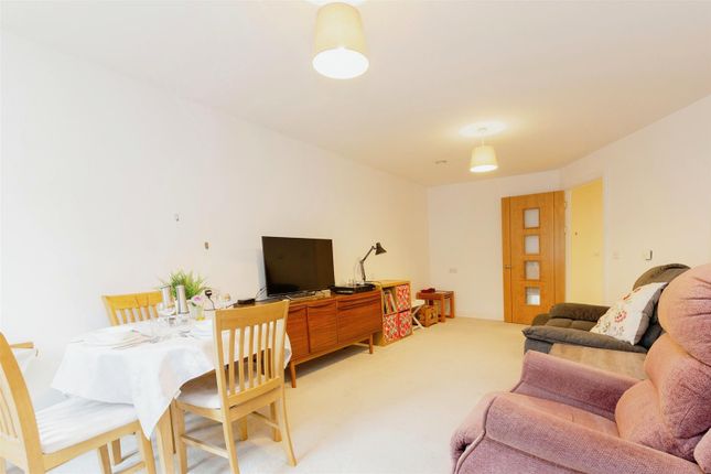 Flat for sale in Elizabeth House, St. Giles Mews, Stony Stratford